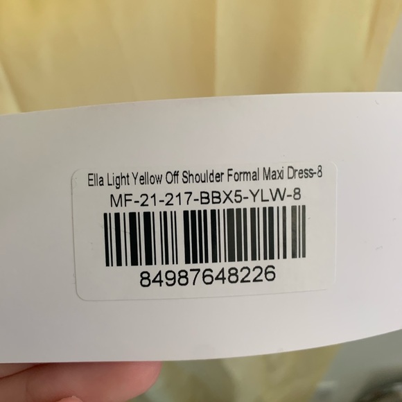 Beginning boutique Ella Off shoulder maxi dress - Picture 3 of 5